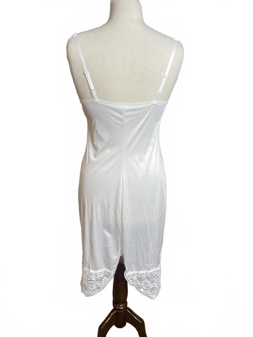 Vanity Fair NWT vintage Lacy full slip medium - Picture 5 of 10